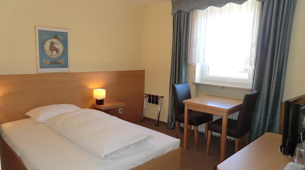 Hotel Simon Gauting Værelse billede