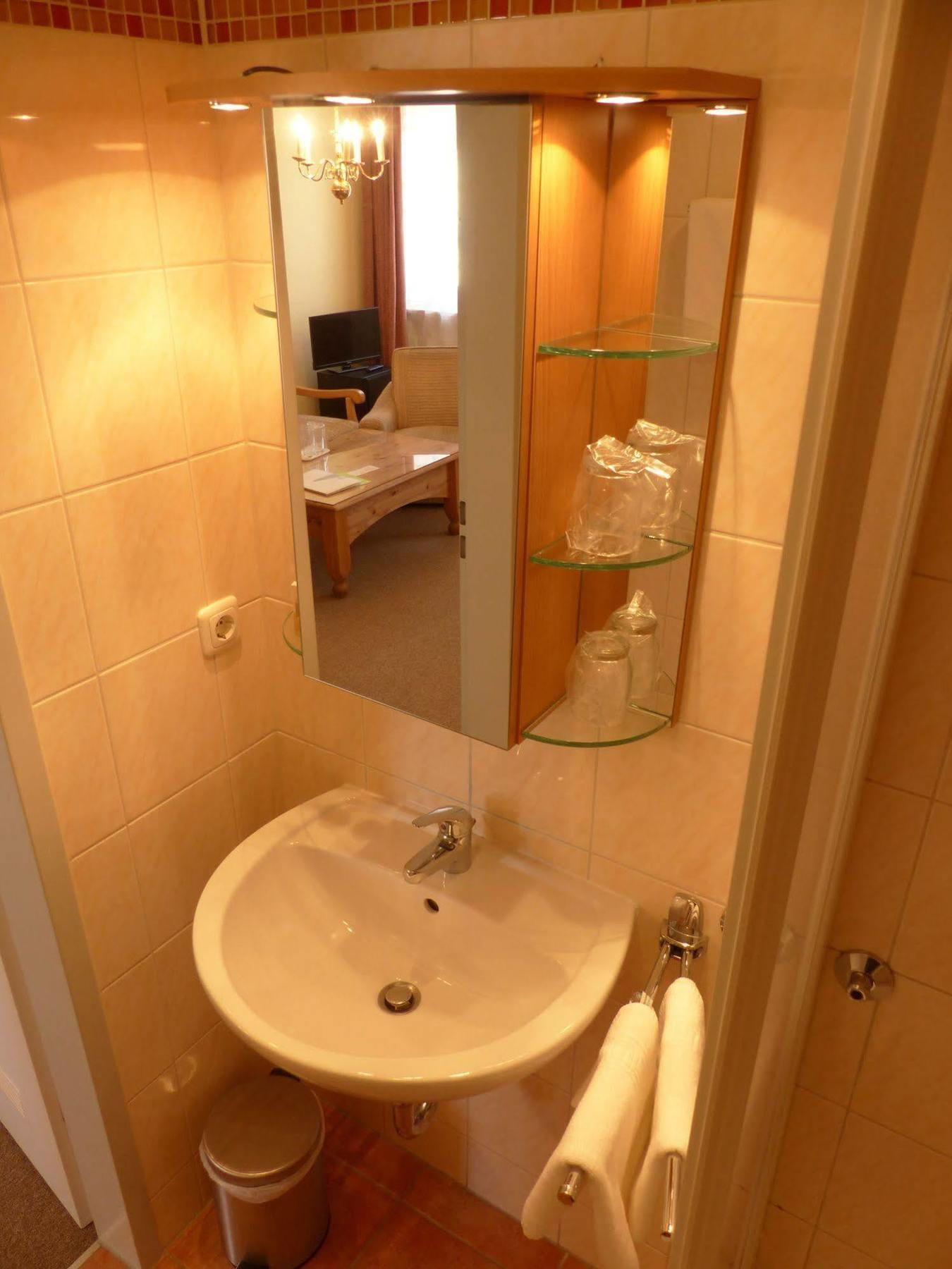 Hotel Simon Gauting Eksteriør billede
